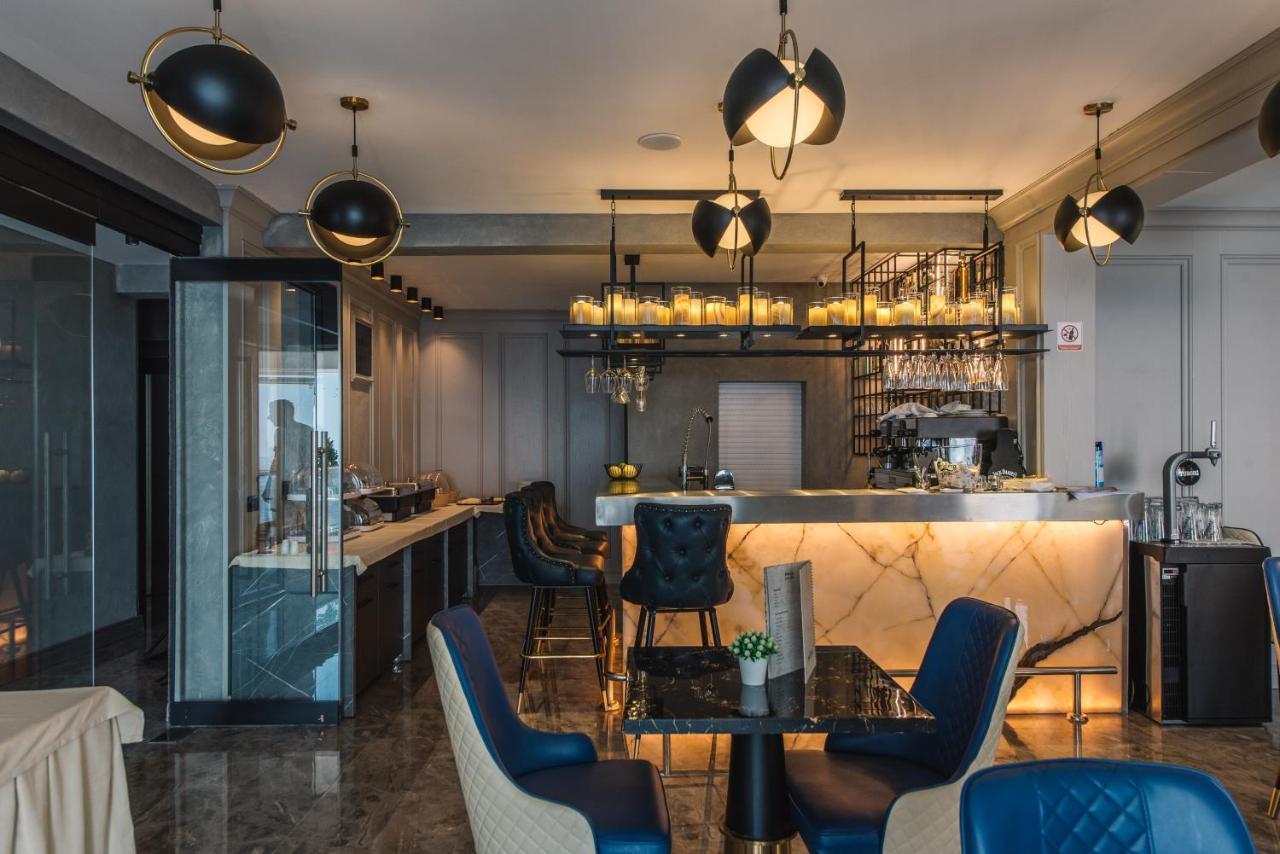 Dollaku Apartment Bar